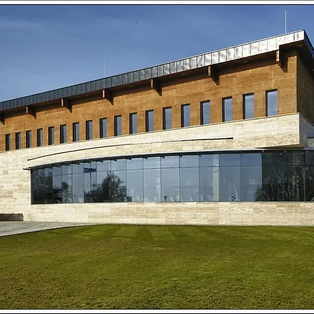 Apartman Sárkány Apartman, Sárkány Wellness és Gyógyfürdő *